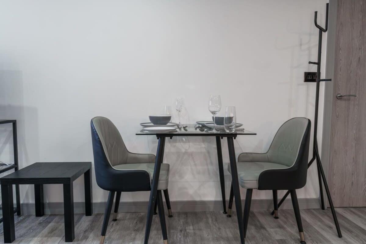 Lovely 1 Bedroom In Preston *